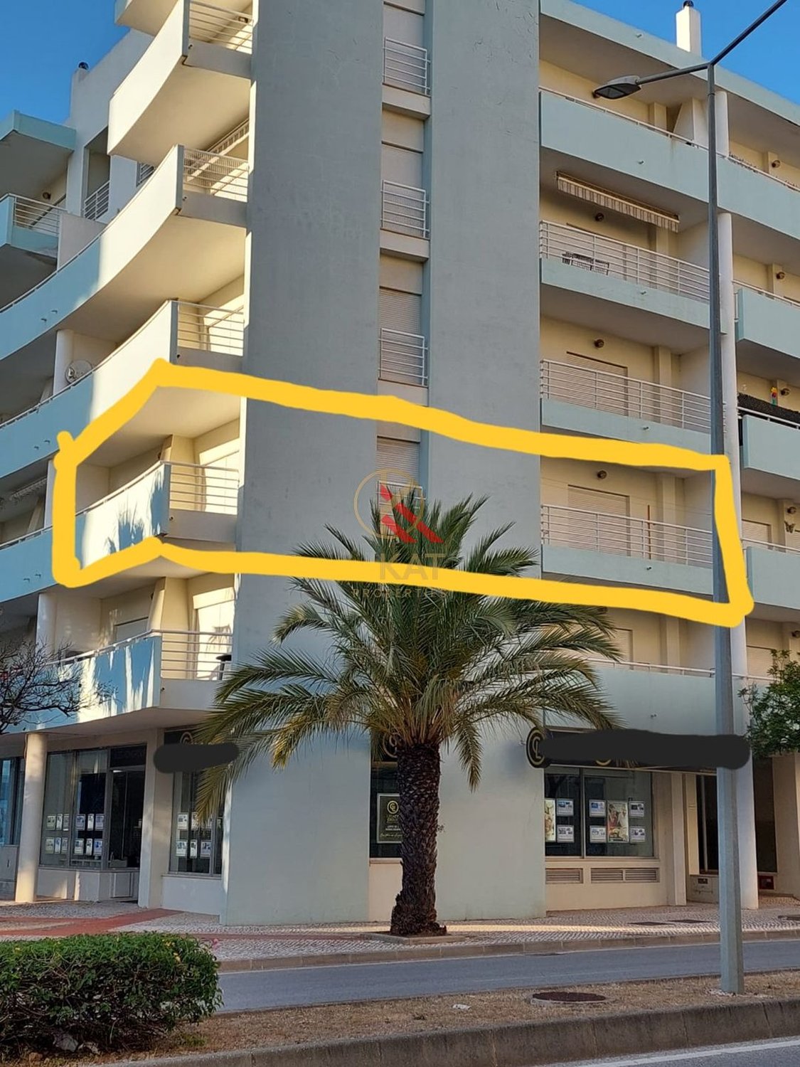  Apartamento T1 c/ Piscina, Garagem e Churrasqueira, próximo da praia 