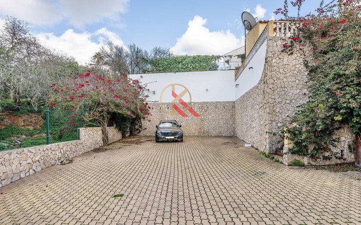 Moradia T3 em Condomínio Privado – Espiche, Lagos  para Arrendamento Anual