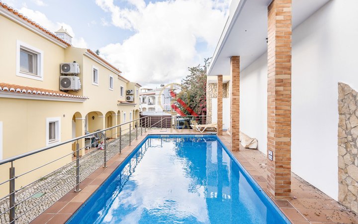 Moradia T3 em Condomínio Privado – Espiche, Lagos  para Arrendamento Anual