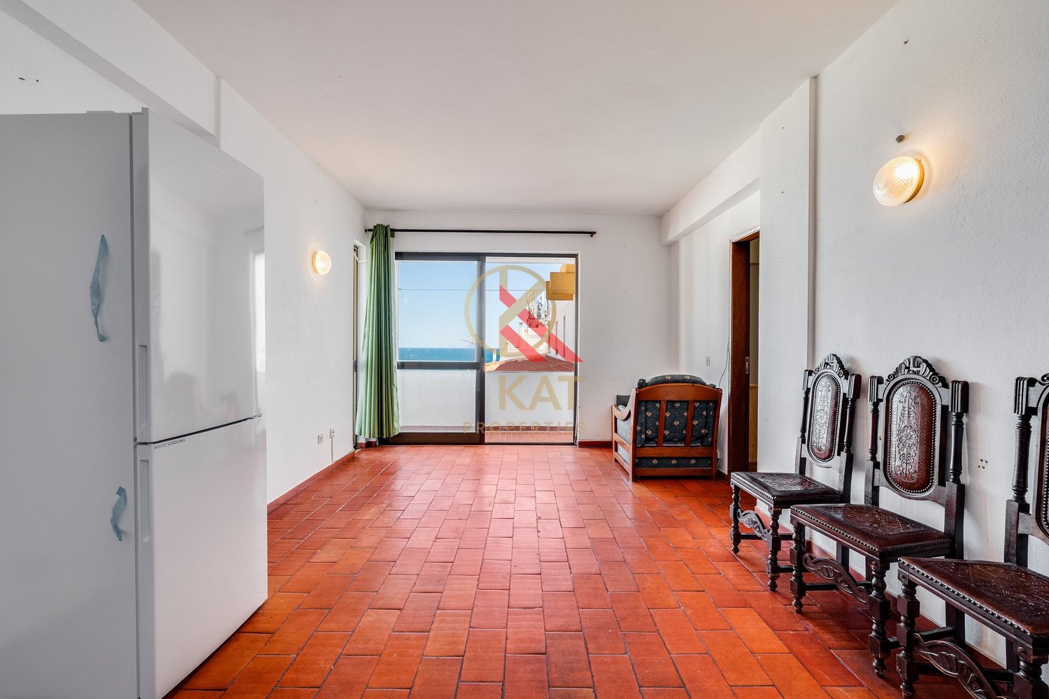 T2 com Vista Mar e Excelente Localização na Praia da Luz