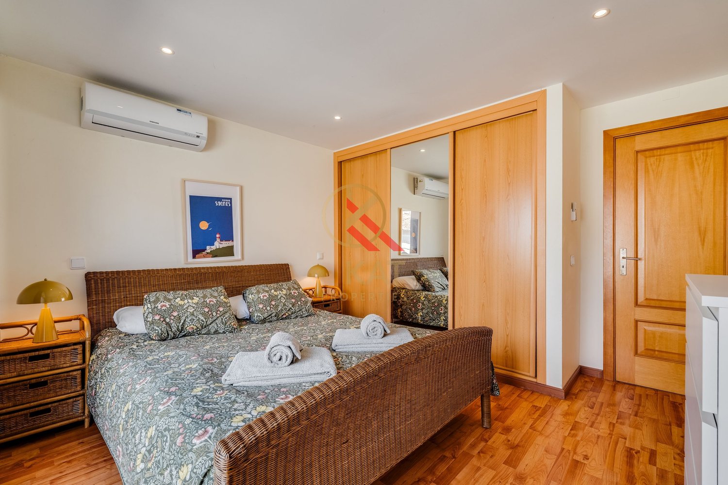 Apartamento T1+2 com Piscina e Terraços no Centro de Carvoeiro, a Poucos Passos da Praia