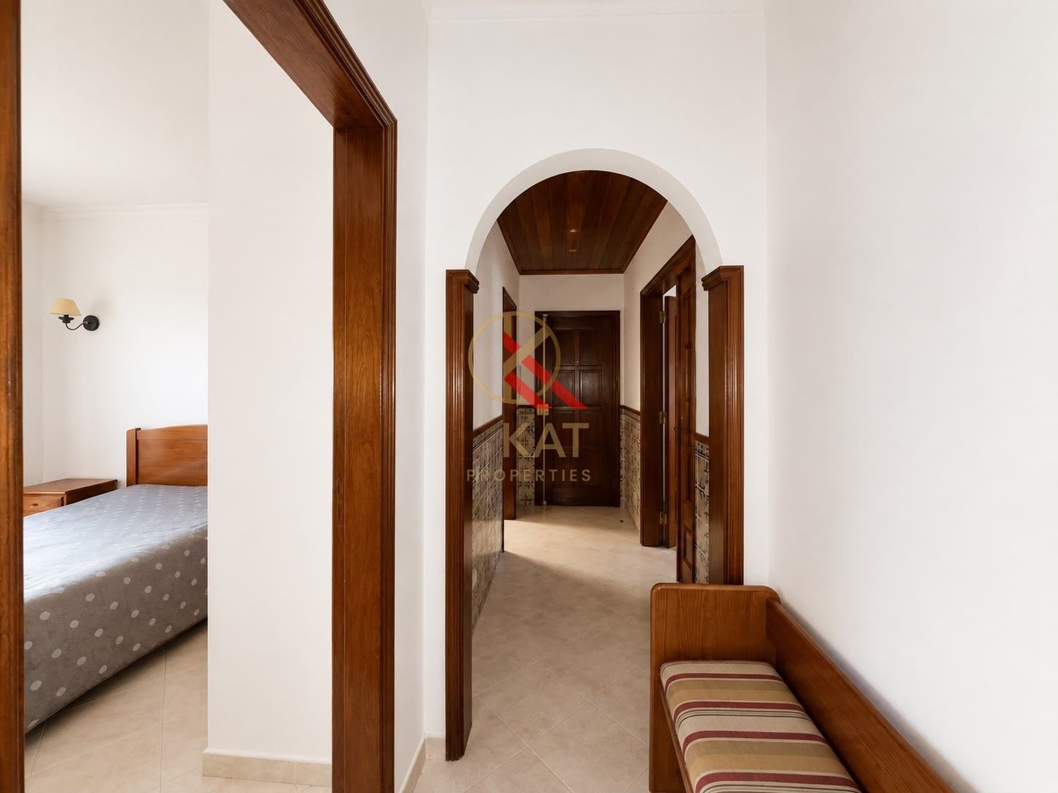 Apartamento T2 para Arrendamento Anual, em Lagos