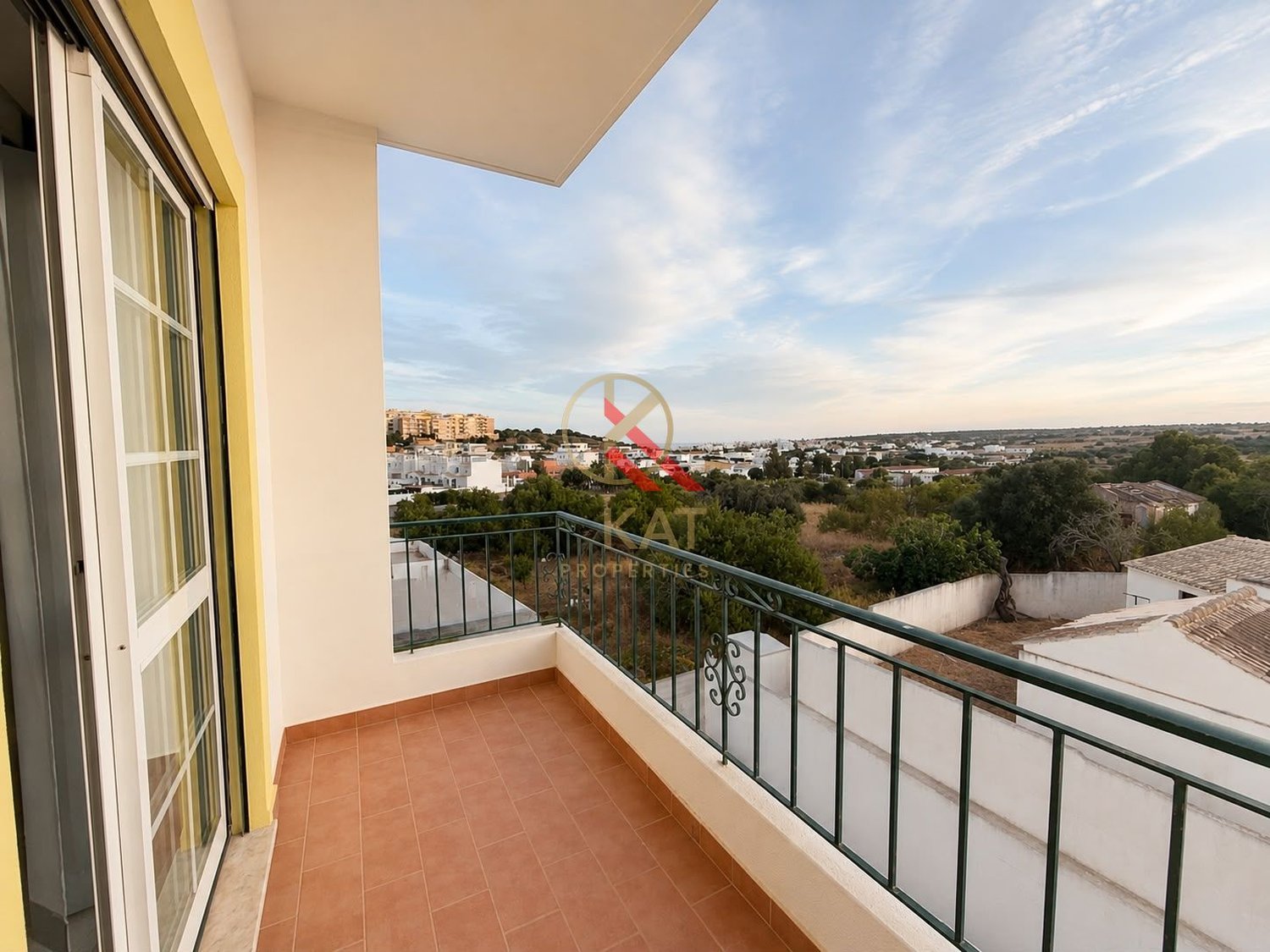 Apartamento T2 para Arrendamento Anual, em Lagos