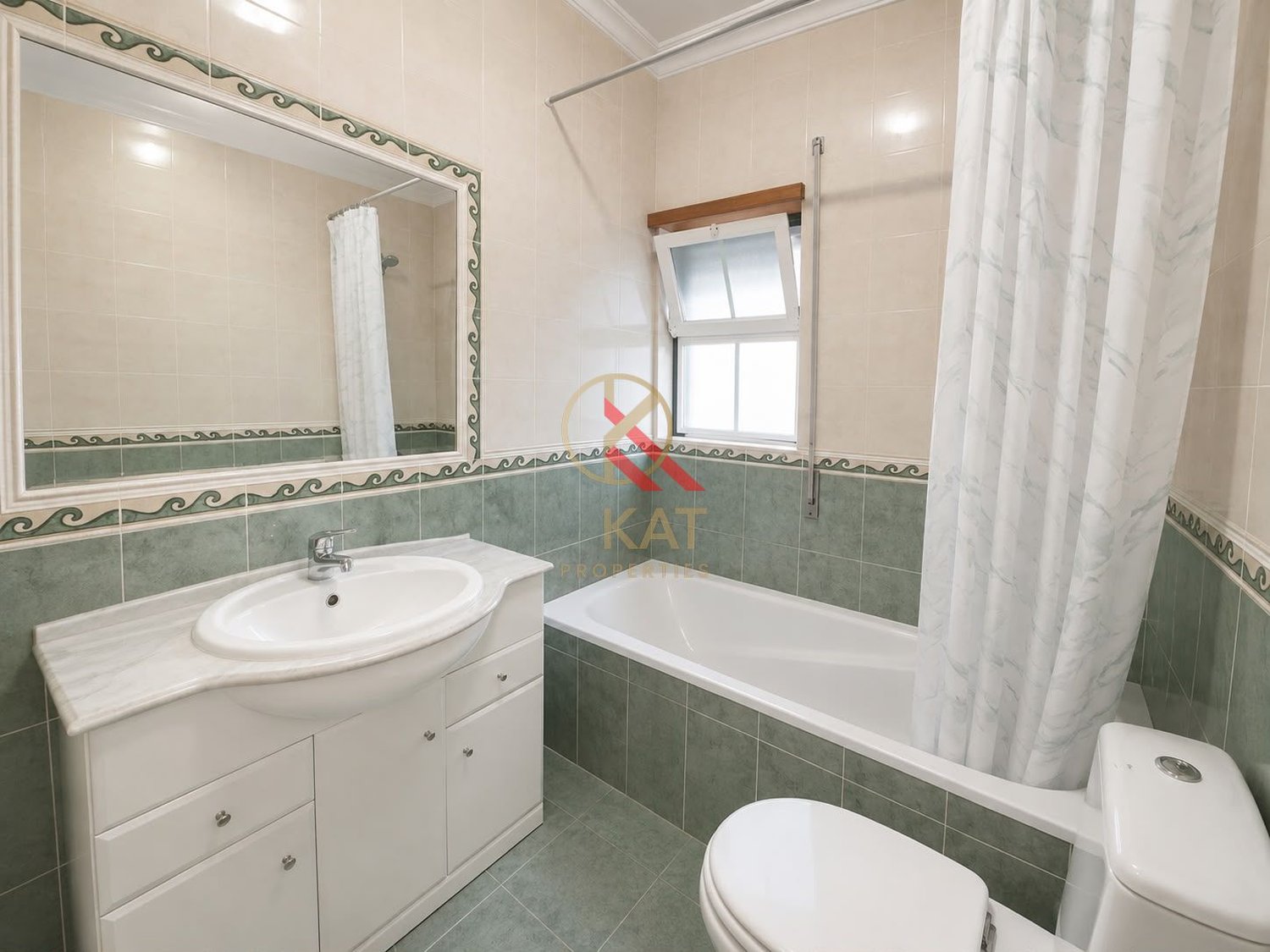 Apartamento T2 para Arrendamento Anual, em Lagos