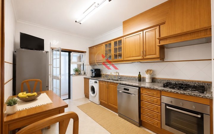 Apartamento T2 para Arrendamento Anual, em Lagos