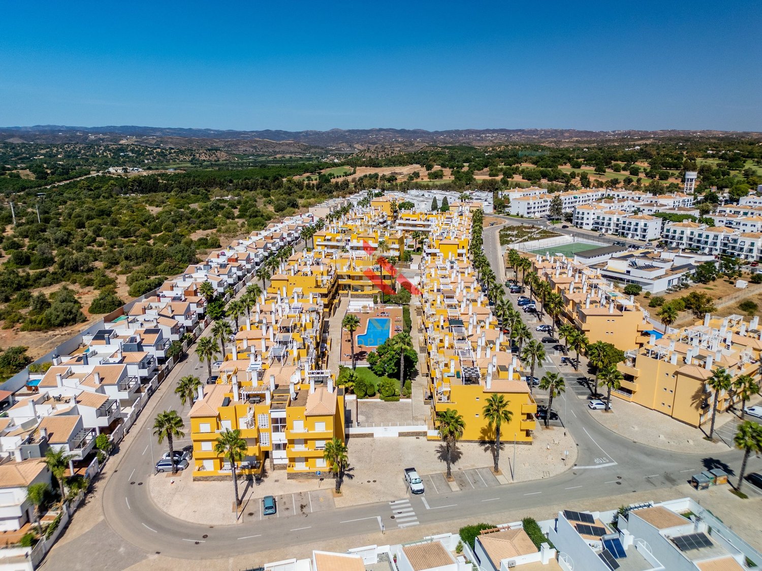 T2 com 2 WC e ampla varanda virada para a piscina | Conceição de Tavira